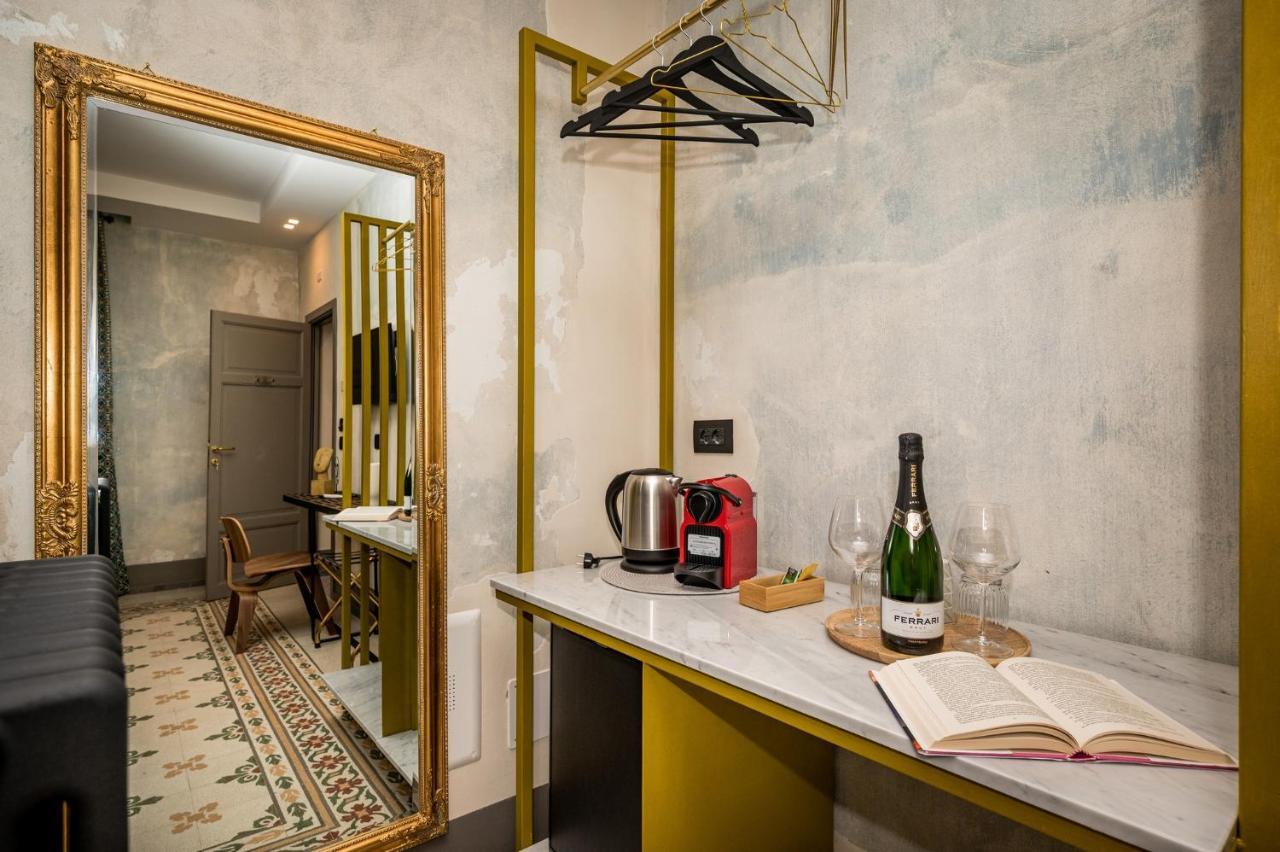 Art E Dimora - Boutique Room. 卡斯泰拉马莱 外观 照片