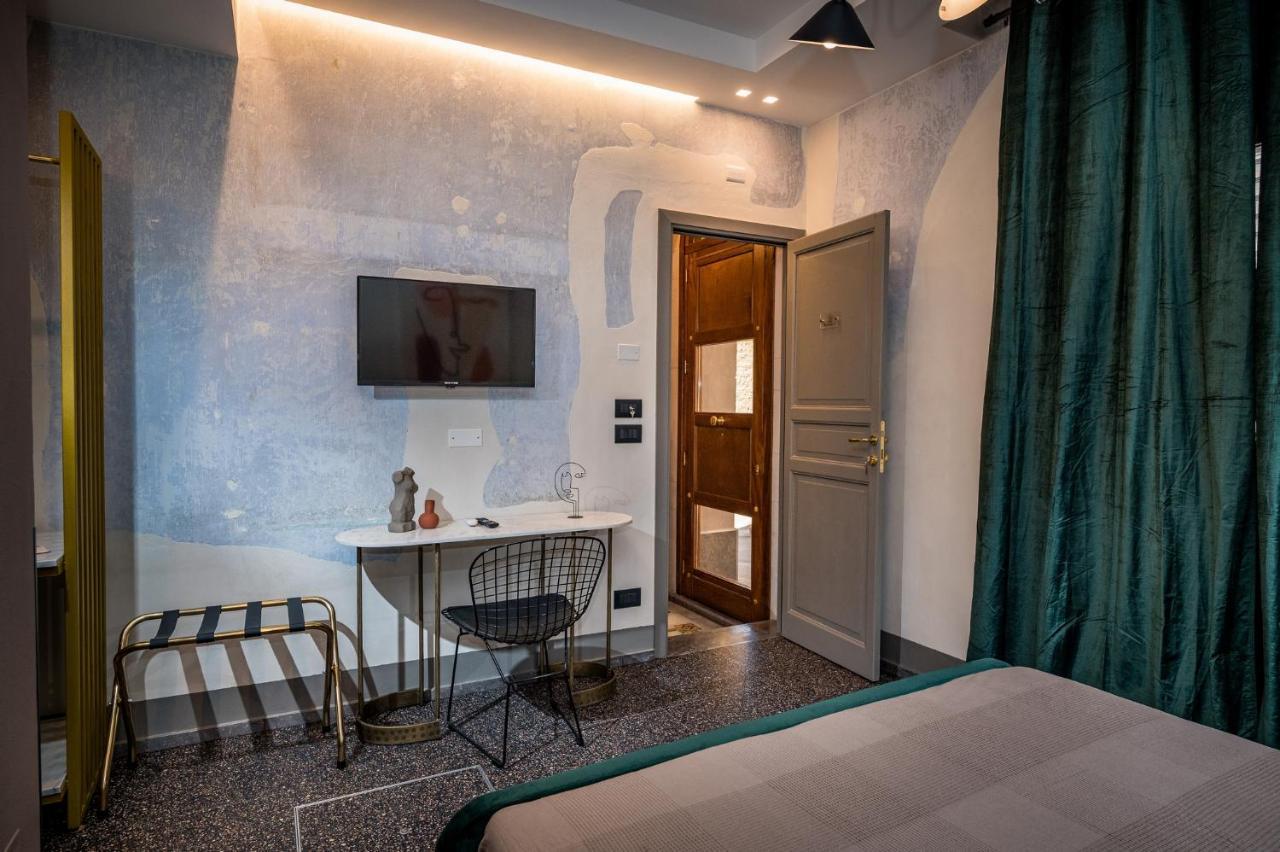 Art E Dimora - Boutique Room. 卡斯泰拉马莱 外观 照片